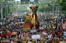 Kemeriahan Karnaval...