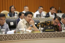 Raker Komisi V dengan...