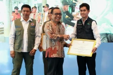 BNPB Beri Penghargaan...