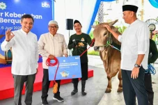 Tebar Keberkahan Idul...