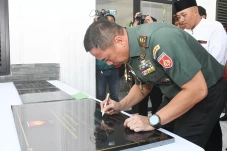 Pangdam Diponegoro Resmikan...