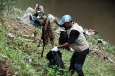 Aksi Bersih Ciliwung:...