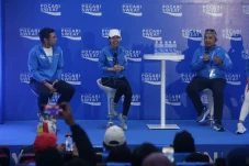 Bandung Mantapkan Diri...