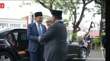 Disambut Presiden Prabowo,...