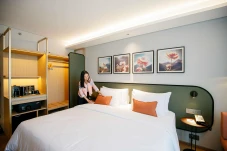 ARTOTEL Living World...