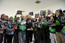 Solidaritas Ojol Desak...