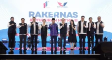 Menteri Agama Hadiri...