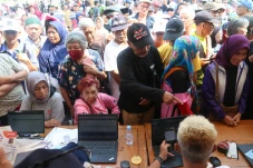 Lansia Antre Panjang...