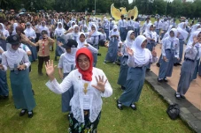 Ribuan Peserta Ciptakan...
