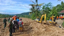 Tanah Longsor Banjarnegara:...