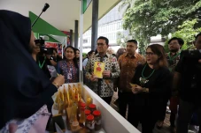 Mendag Tinjau Pelatihan...