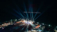 Patuhi Larangan Pesta...