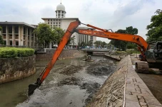 Pengerukan Lumpur di...