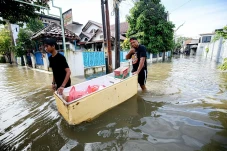 Banjir Landa Kampung...