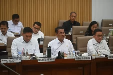 Raker Komisi VI DPR,...
