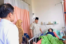 Presiden Prabowo Jenguk...