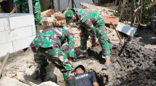 Kisah Haru Warga Sragen,...
