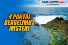 4 Pantai yang Berselimut...