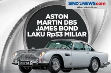 Mobil Aston Martin DB5...