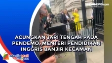 Acungkan Jari Tengah...
