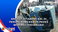 Angkot Ditabrak KRL...