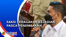Adzan Romer Peragakan...