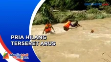 Pria Paruh Baya di Padang...
