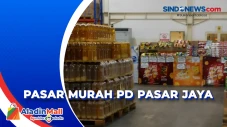 Melihat Pasar Murah...