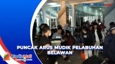 Penumpang di Pelabuhan...