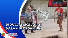 Sejumlah Orang yang...