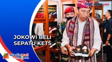 Momen Jokowi Beli Sepatu...