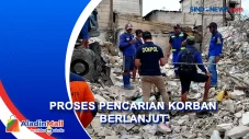 Polisi Kerahkan Alat...