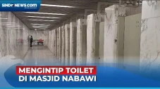 Melihat Toilet di Bawah...