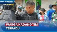 Dihadang Warga saat...