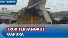 Detik-Detik Truk Tersangkut...