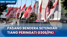 Warga Solo Pasang Bendera...