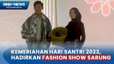 Peragaan Busana Sarung...