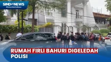 Polisi Geledah Rumah...