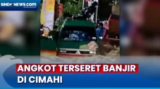 Detik-Detik Angkot Terseret...