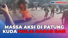 Massa Aksi di Patung...