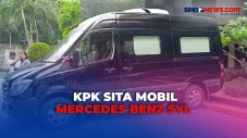 Melihat Mobil Mercedes...