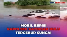 Detik-Detik Mobil Berisi...