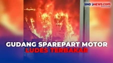 Kebakaran Melanda Gudang...