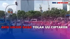 Hari Ini, Ribuan Buruh...