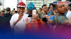 Momen Jokowi Asyik Bersepeda...