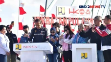 Presiden Jokowi Resmikan...