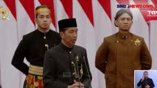 Jokowi Minta Maaf di...