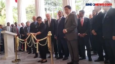 Menlu Retno Marsudi...