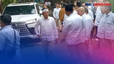 Cagub Jabar Dedi Mulyadi...