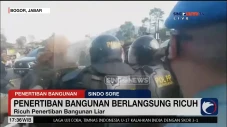 Petugas Kerahkan Alat...